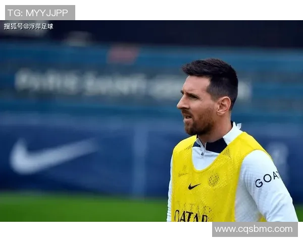 最具传奇色彩的足球明星奖杯背后那些不为人知的故事与荣耀